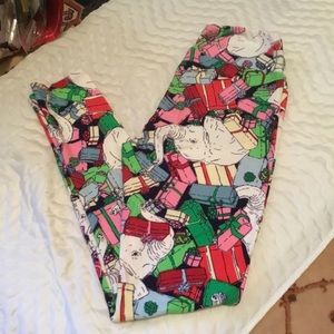 Lularoe White elephant Christmas leggings Final